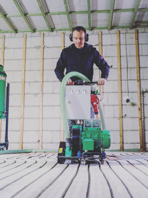 Fußbodenheizung fräsen Adam Ciba - Experte für Fußbodenheizungen