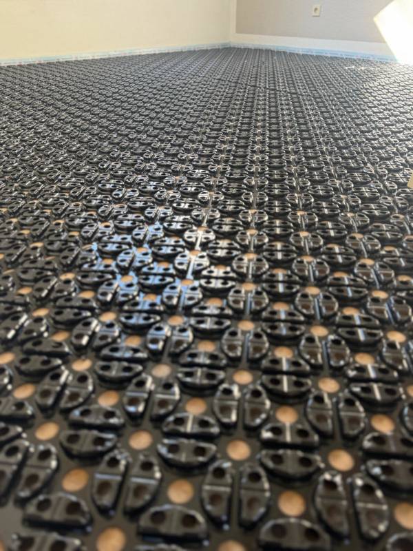 Fußbodenheizung Fräsen Adam Ciba - Fragen und Antworten zu Fußbodenheizungen mit niedriger Aufbauhöhe